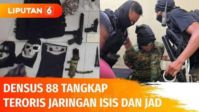 Tim Densus 88 berhasil meringkus tiga teroris yang terkait dengan jaringan ISIS dan JAD di Kalimantan Tengah. Barang bukti berupa senjata api rakitan, senjata tajam, baju aksi teror, dan penutup wajah gambar tengkorak, diamankan.