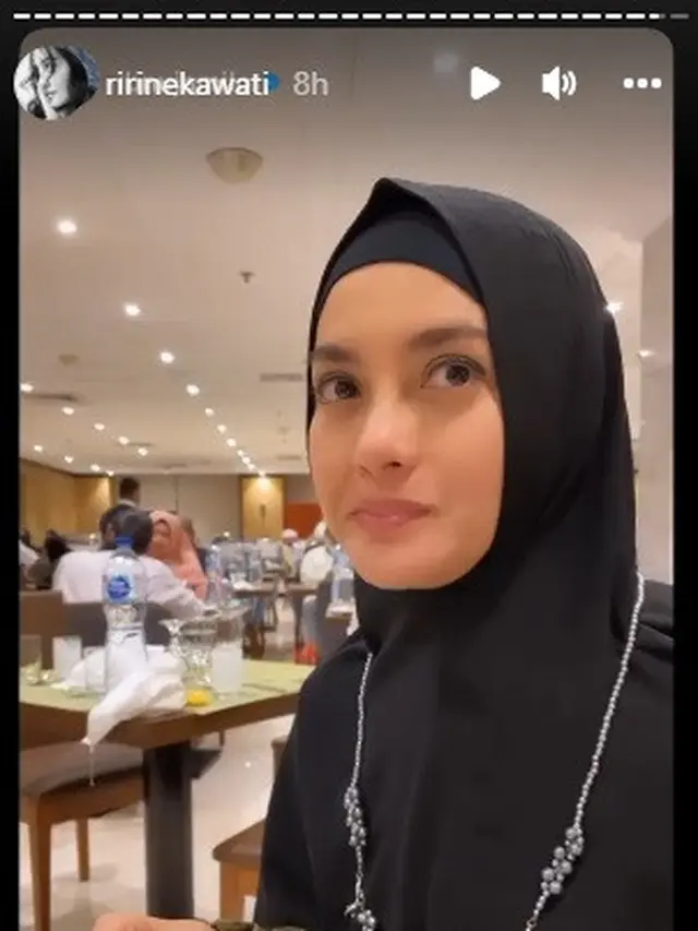 Ririn Ekawati menjalankan ibadah umrah bulan Ramadhan 2022 (Foto: Instagram/@ririnekawati)
