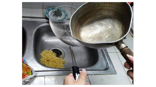 8 Momen Apes Netizen saat Akan Makan Ini Bikin Elus Dada