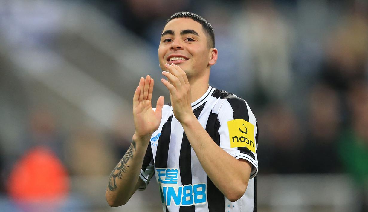 Miguel Almiron telah bergabung bersama Newcastle sejak 2019 lalu setelah dibeli dari Atlanta dengan harga 27 juta euro. Namun, performanya baru mencuat pada musim ini. Pemain yang berposisi sebagai gelandang serang ini berhasil menjadi mesin gol bagi The Magpies. Ia tercatat telah mencetak 7 gol dalam 13 penampilannya di Liga Inggris. (AFP/Lindsey Parnaby)