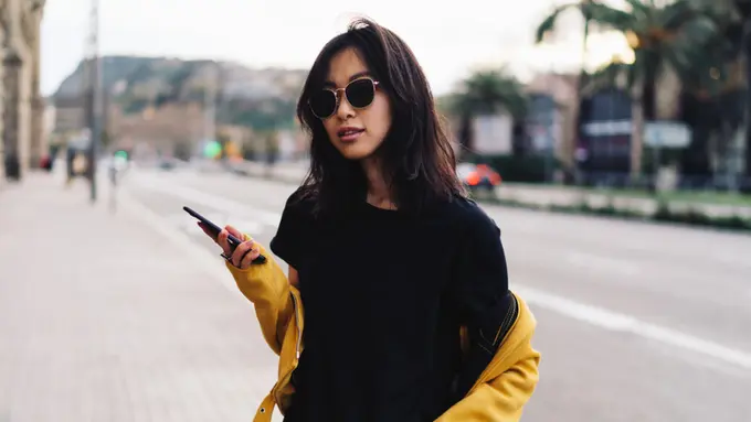 Ingin Tampil Kece dengan Outfit Berwarna Hitam? Ini Dia Tipsnya!