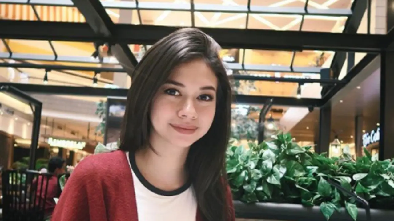 Yuki Kato, Wah Gila Sih, Meski Jarang Makeup Cantiknya Kemana-mana!