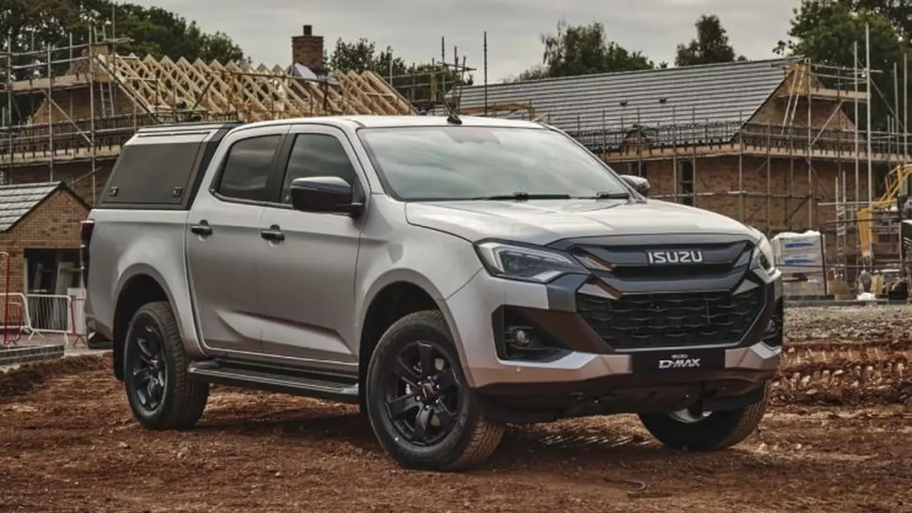 Isuzu Kenalkan D-Max V-Cross, Kemewahan untuk Mobil Komersial Tangguh (Carscoops)
