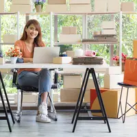 Tips melariskan dagangan saat Black Friday./Copyright shutterstock.com/g/bj8studio