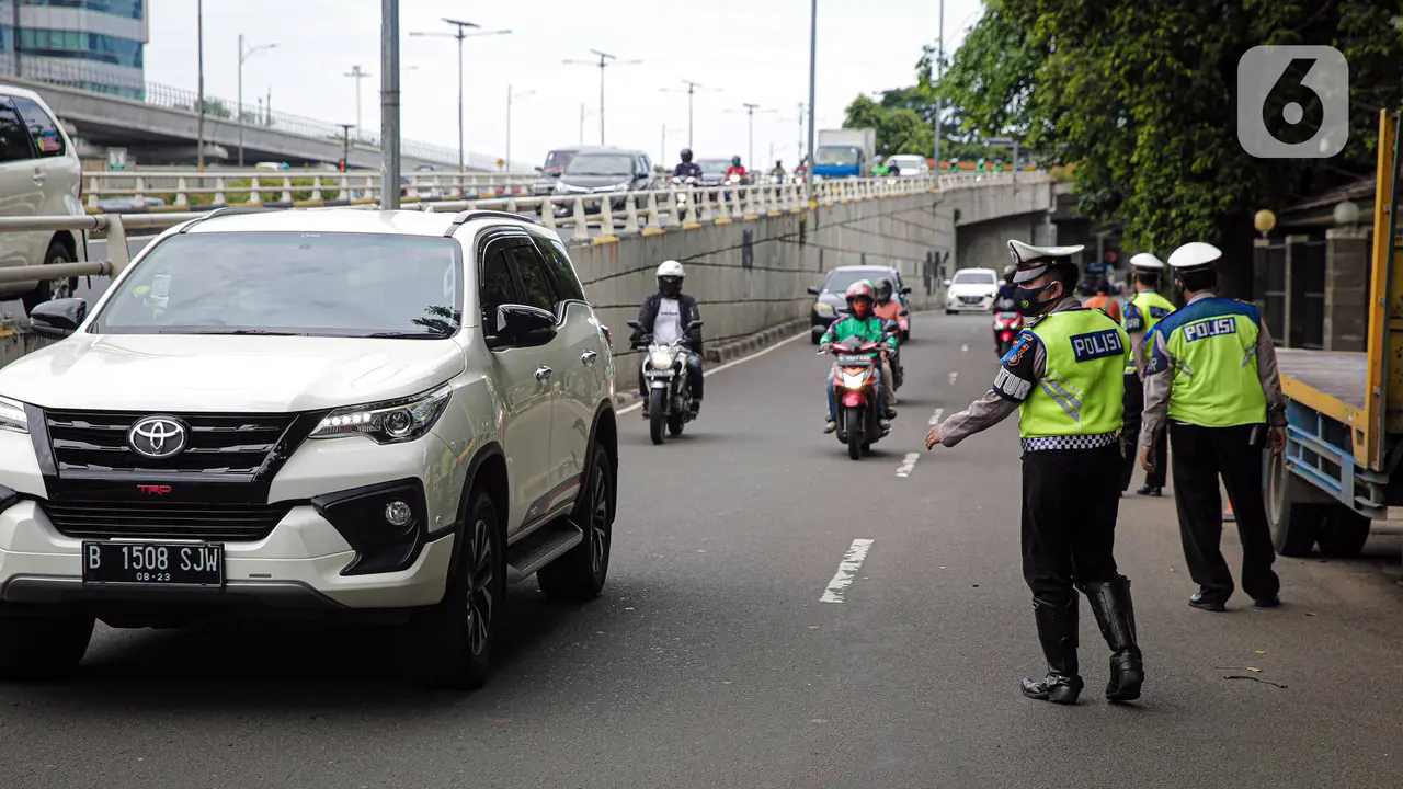 FOTO: Polda Metro Jaya Gelar Operasi Zebra Jaya 2021