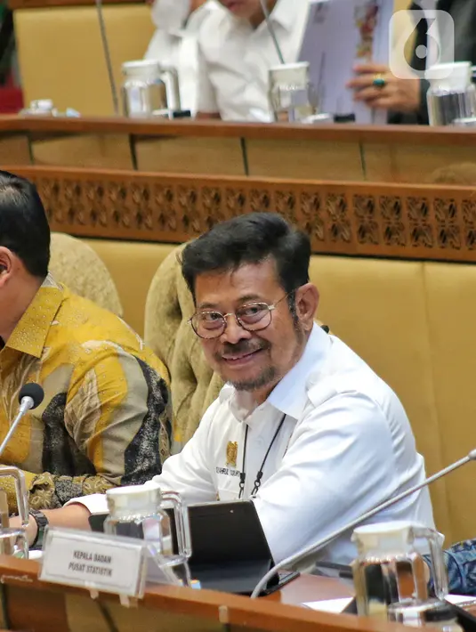 Menteri Pertanian Syahrul Yasin Limpo saat RDPU dengan Komisi IV DPR di Jakarta, Rabu (7/12/2022). Dalam RDPU tersebut membahas  penjelasan mengenai data angka sementara produk komunitas pangan serta komoditas lainnya. (Liputan6.com/Angga Yuniar)