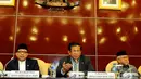 Anggota DPD RI DKI Jakarta A.M Fatwa (tengah) saat menghadiri rapat dengar pendapat dengan DPD tentang pergantian kepala daerah DKI Jakarta, Selasa (11/11/2014) (Liputan6.com/Andrian M Tunay)
