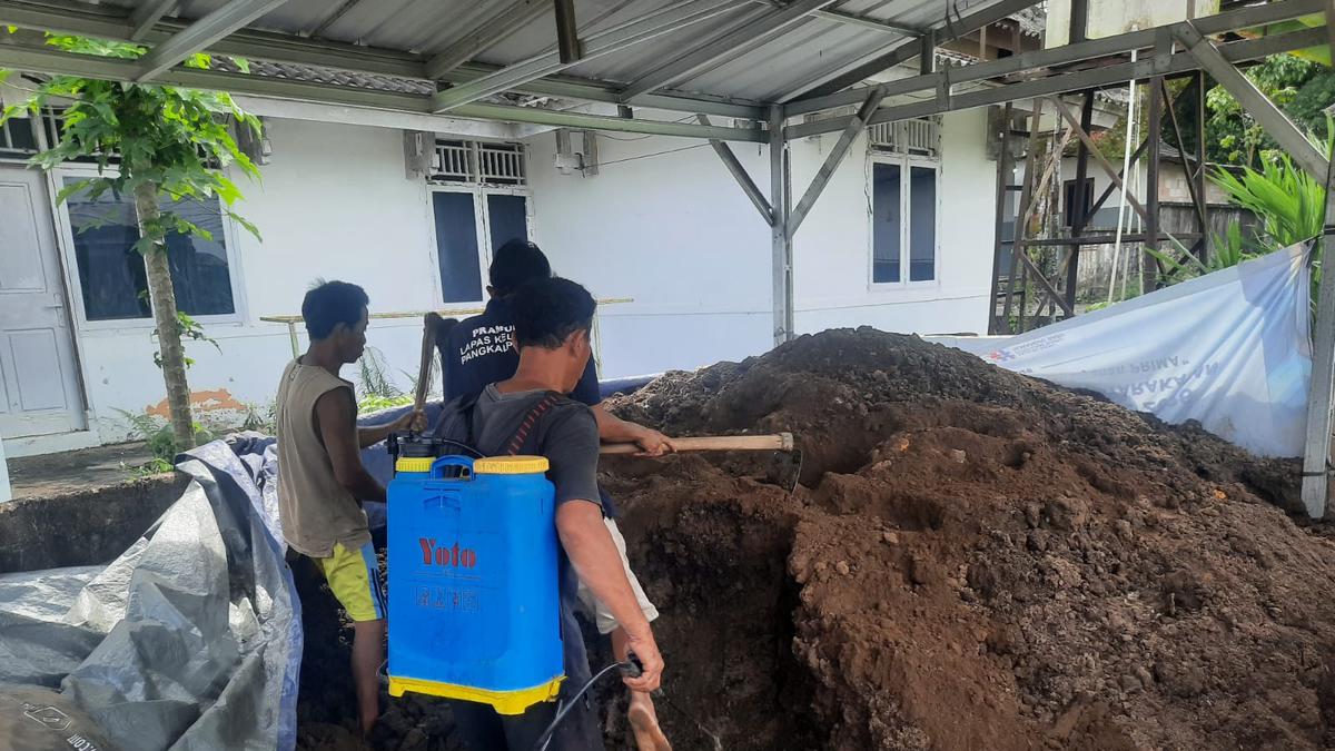 Warga Binaan Lapas Pangkalpinang Sulap Ampas Batu Bara PLTU Jadi Pupuk Kompos