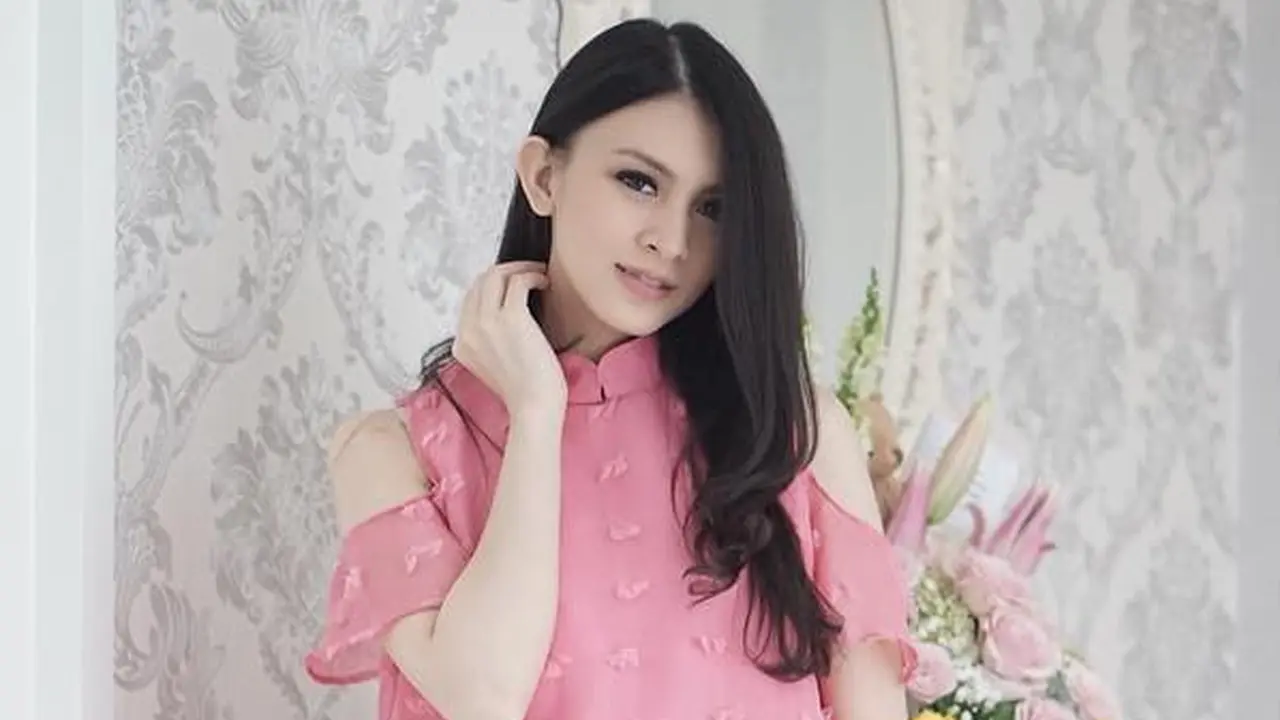 [Bintang] Donita