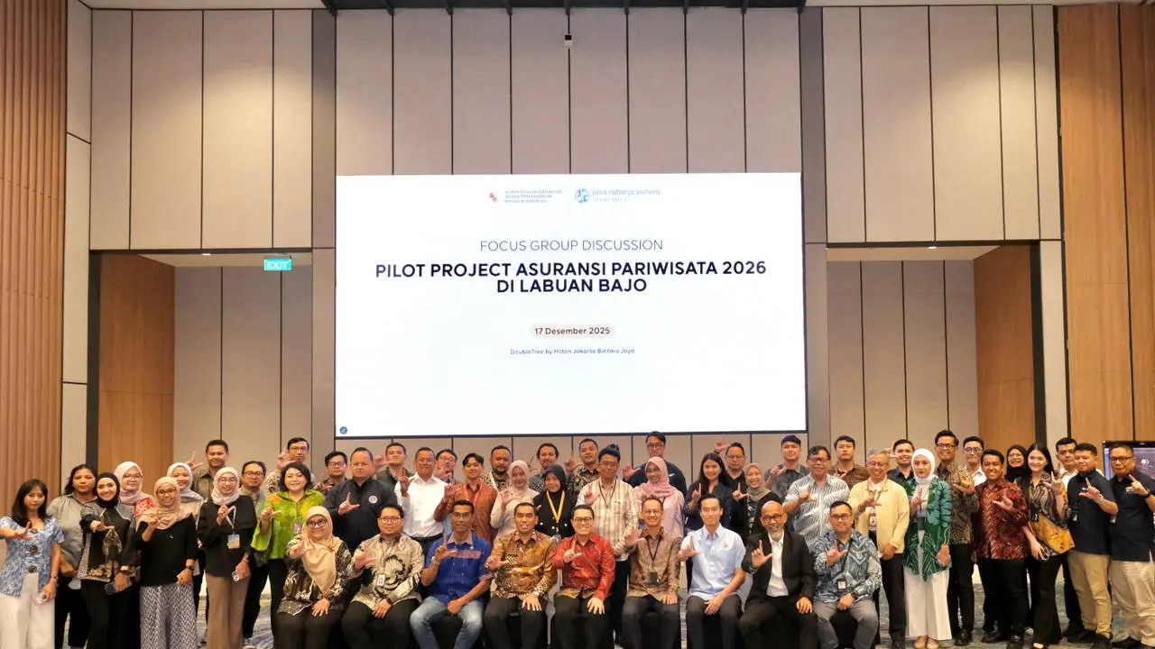 Kegiatan Focus Group Discussion (FGD) dilaksanakan dengan tema 'Mendorong Optimalisasi Penerapan Asuransi Pariwisata pada Destinasi Pariwisata Prioritas (DPP) Labuan Bajo'.