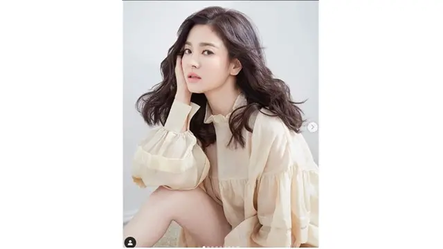 Selalu Tampil Simpel, Ini 7 Potret Terbaru Song Hye Kyo yang Cantik dan Menawan