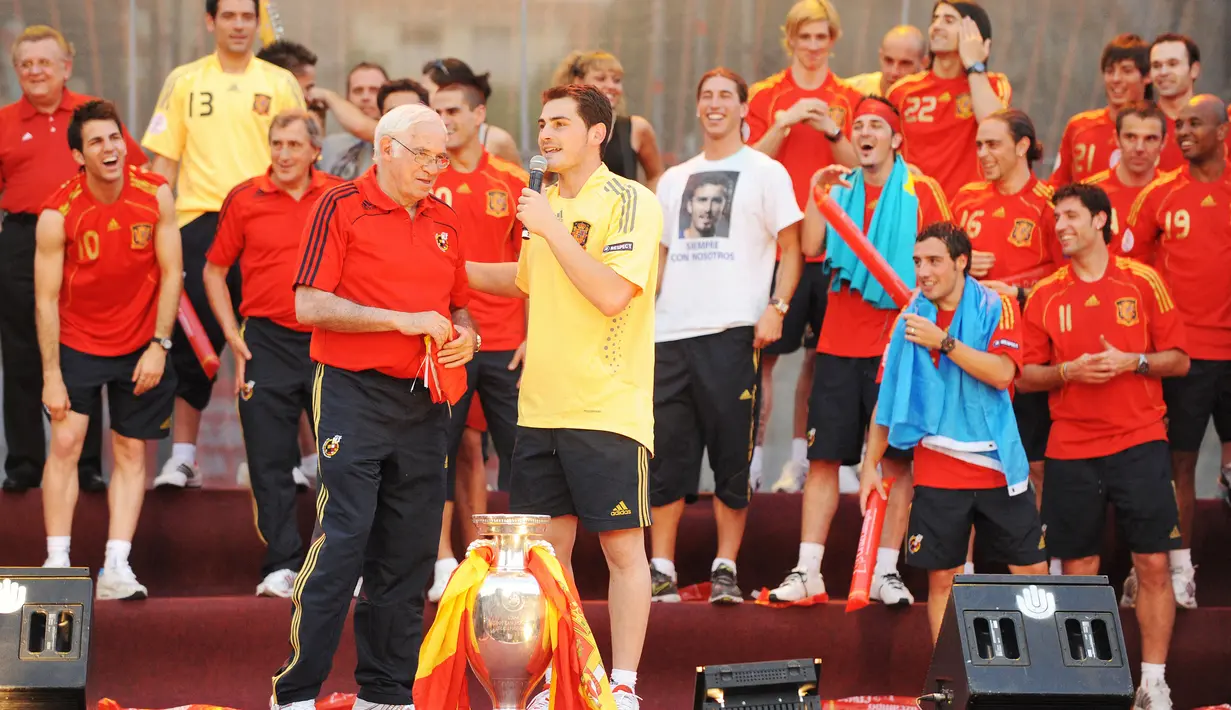 Di Euro 2008, Spanyol berhasil menyapu bersih kemenangan sejak babak grup hingga final. Di partai puncak, Tim Matador sukses melumat Jerman dengan skor tipis 1-0. (Foto:AFP/Diego Tuson)