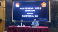TNI dan KPK menggelar konferensi pers mengenai kasus korupsi di Basarnas. (Liputan6.com/ Muhammad Radityo Priyasmoro)