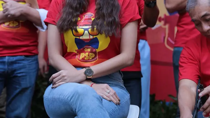 [Bintang] Aura Kasih