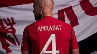 Resmi, Sofyan Amrabat Pakai Nomor Punggung 4 di Manchester United