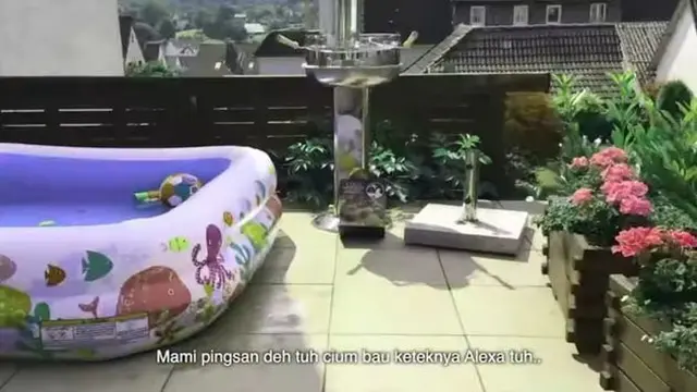 Lia Waode dan Keluarga