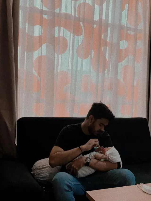 10 Potret Perjalanan Kehamilan Faradilla Yoshi, Lahirkan Anak Pertama