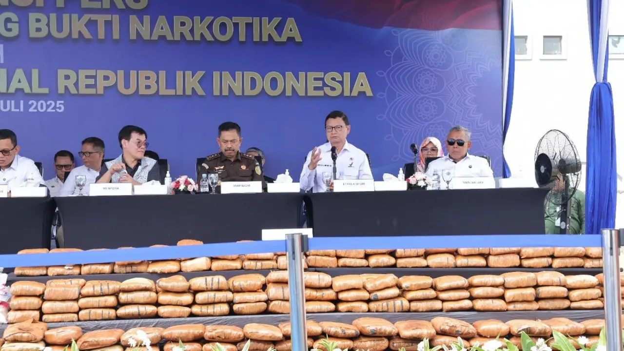 Kepala BPOM Taruna Ikrar mengungkapkan kandungan zat adiktif dalam obat yang disalahgunakan dan narkotika sangat berbahaya. Bisa berdampak buruk bagi masa depan generasi bangsa. (Dok BPOM)