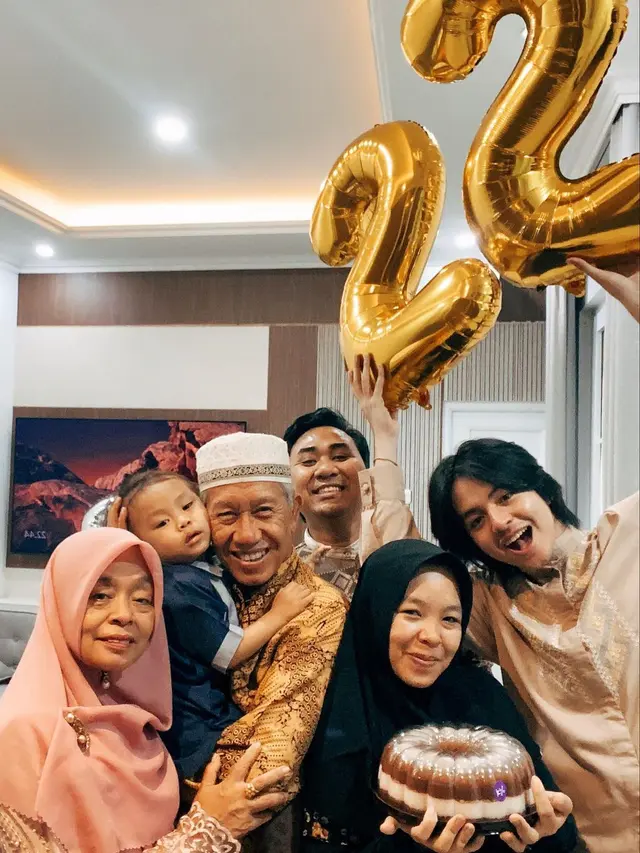 Angga Yunanda merayakan ulang tahun ke-22 (Foto: Instagram @anggayunandareal16)