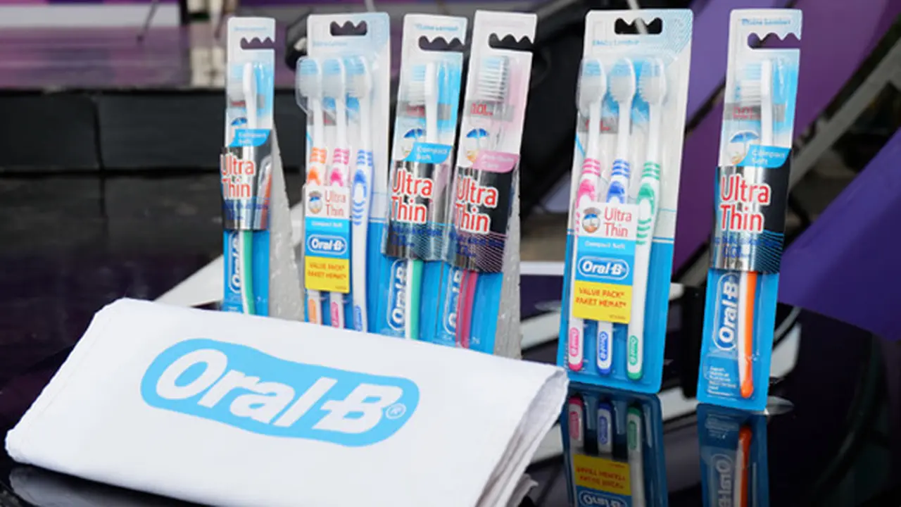 Dengan membeli sikat gigi Oral-B Ultra Thin Baru kamu berkesempatan untuk ikutan games seru #BristleMaze dan siap-siap bawa hadiah camera mirrorless, handphone iphone, dan samsung!