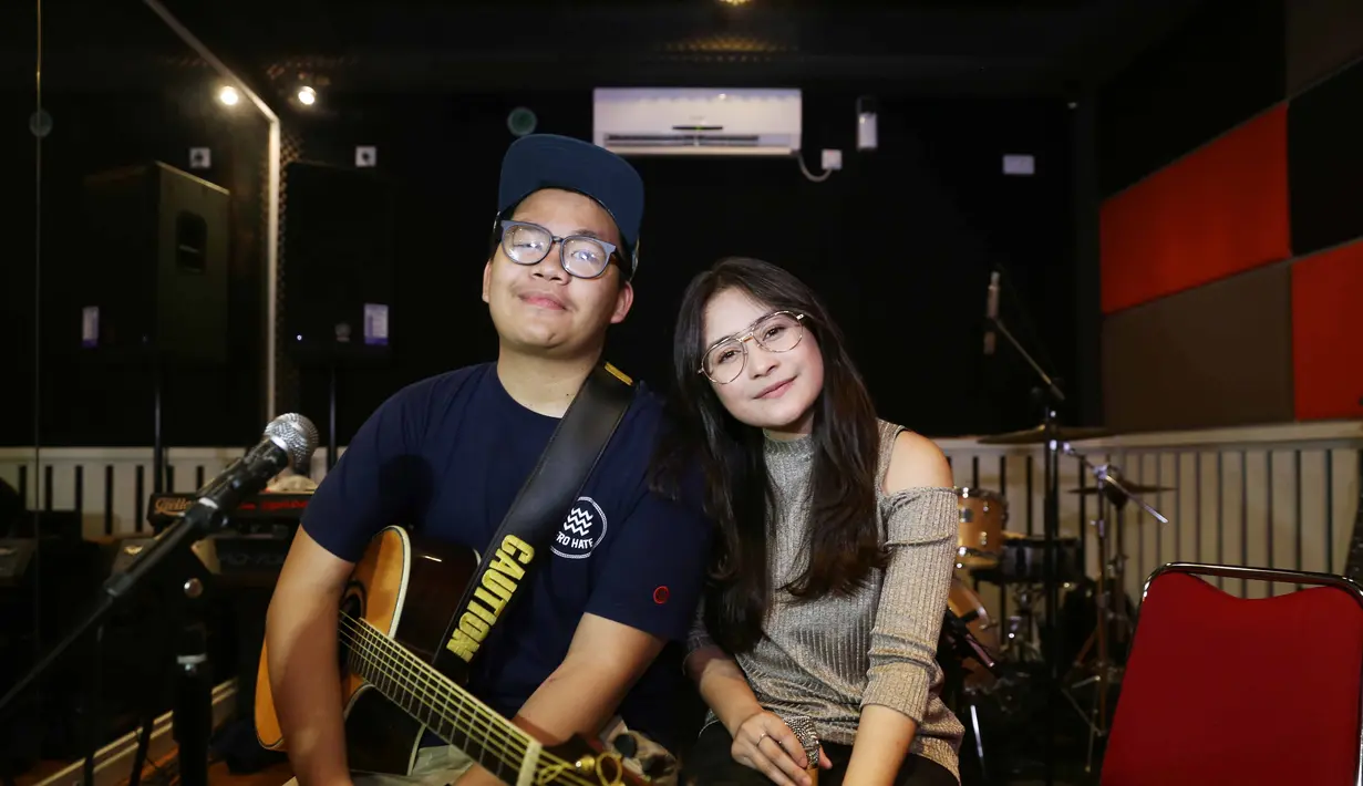 Kiki CJR - Prilly Latuconsina (Nurwahyunan/bintang.com)