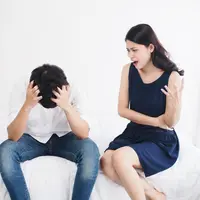 Ilustrasi pasangan berantem/copyrightshutterstock/Mallika Home Studio