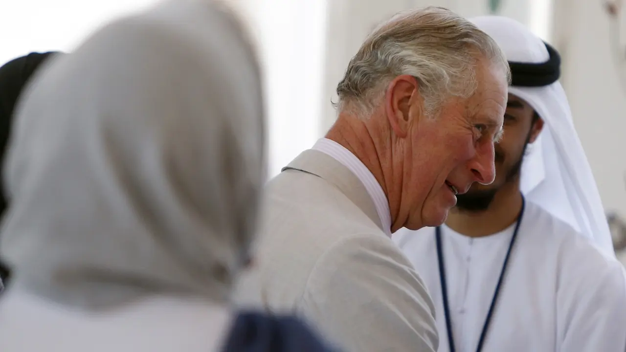 20161107-Pangeran-Charles-ke-AbuDAbi-AFP5