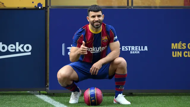 FOTO: RESMI! Sergion Aguero Merapat ke Blaugrana