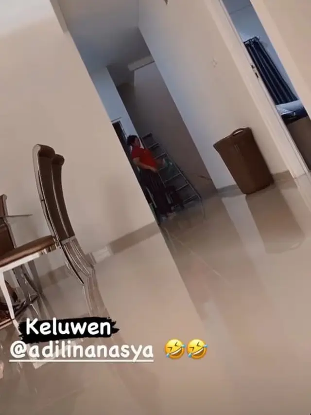 6 Potret Rumah Nella Kharisma dan Dory Harsa, Bernuansa Putih