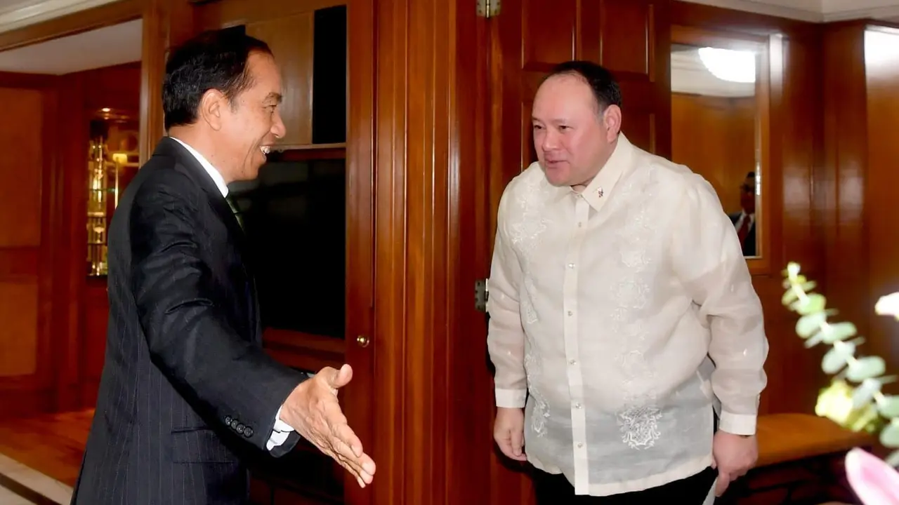 Presiden Jokowi Bertemu Menhan Filipina Gilberto Eduardo Gerardo C Teodoro Jr