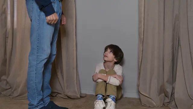 Mengenal Karakteristik Anak yang Dididik dengan Gaya Parenting VOC (photo by freepik.com)