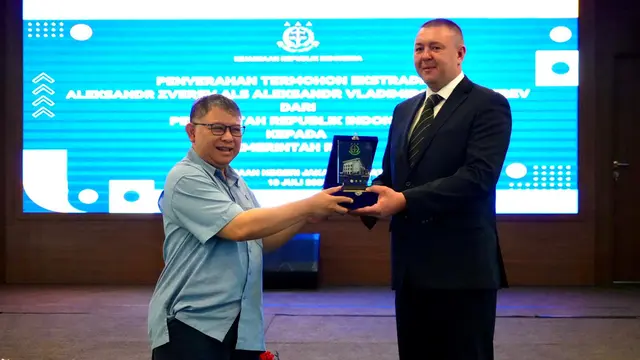 Plt. JAM-Bin R. Narendra Jatna Pimpin Proses Penyerahan Ekstradisi WN Rusia ke Pemerintah Federasi Rusia 