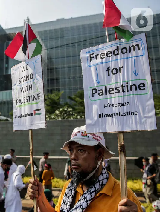 <p>Aksi damai lintas ormas dan organisasi kepemudaan ini dihadiri masyarakat Indonesia dari berbagai daerah. (Liputan6.com/Faizal Fanani)</p>