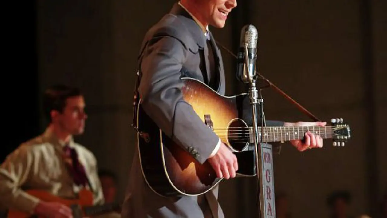Tom Hiddleston