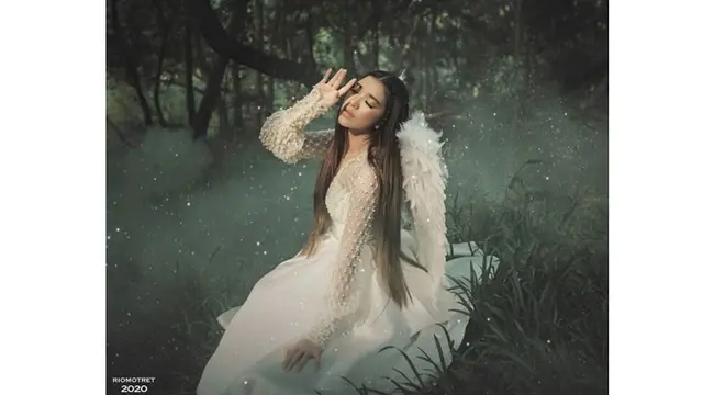 Gaya Pemotretan 6 Artis Berkonsep Bak Bidadari, Curi Perhatian