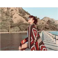 Saat ini Siti Badriah menjadi pusat perhatian publik, lantaran lagunya yang berjudul Lagi Syantik menjadi viral. Tak sedikit masyarakat yang mengcover lagu dari pedangdut yang akrab disapa Sibad ini. (Foto: instagram.com/sitibadriahh)