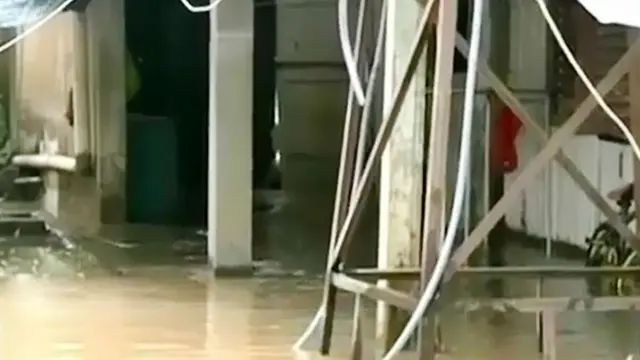 Live-Banjir+Bukit-Duri