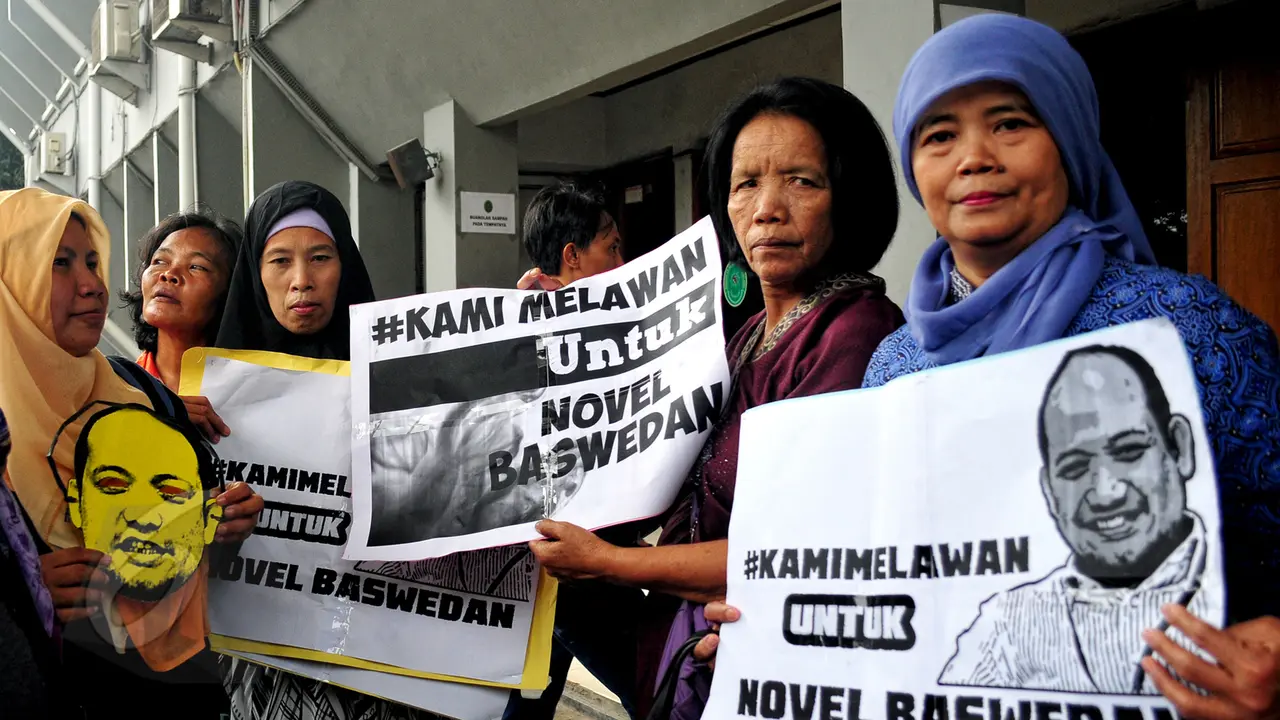 Dukung Novel Baswedan, Warga Gelar Aksi di PN Jaksel