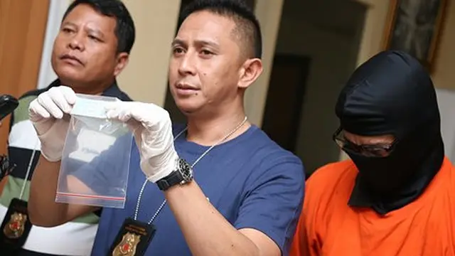 Penangkapan Fariz RM