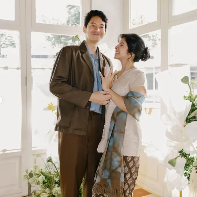 Gaya Simpel Putra Addie MS dan Memes, Tristan Juliano Saat Melamar Kekasihnya yang Bernuansa Intim dan Hangat