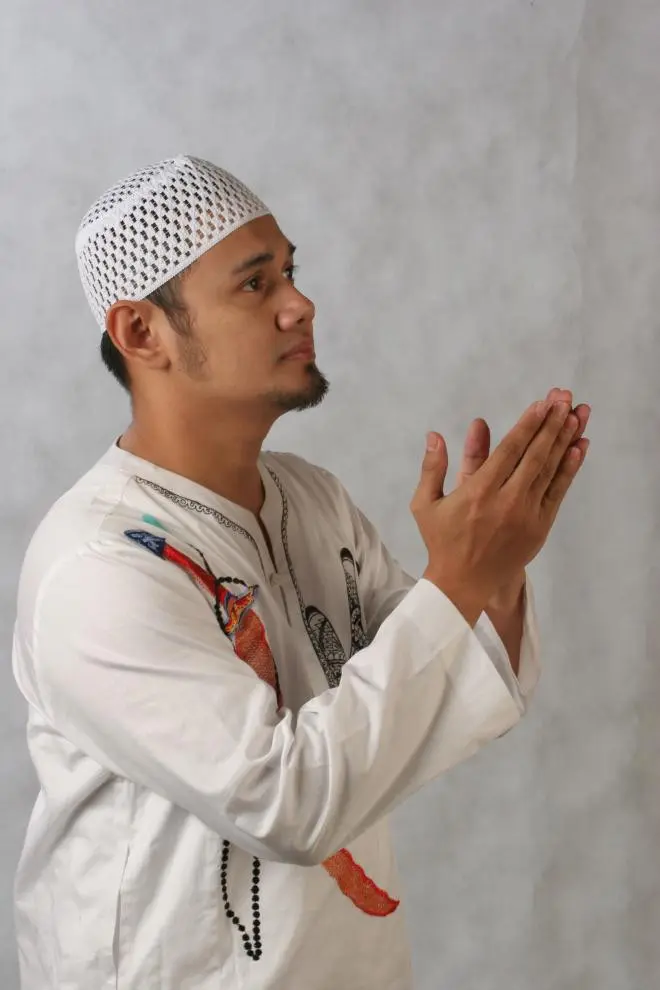 Ustadz Guntur Bumi