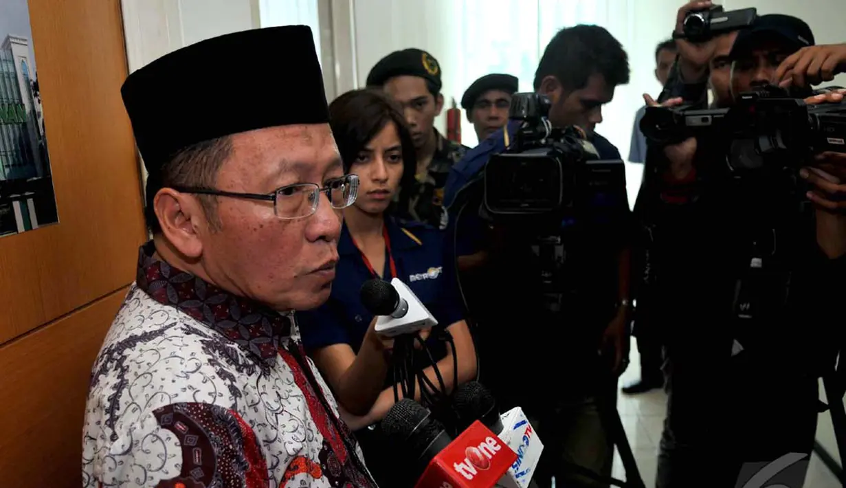 Menurut Chozin, pihaknya akan mempelajari berkas-berkas dan surat dari kedua pihak yang berseteru dan akan memberikan solusi atas permasalahan yang terjadi, Jakpus, Selasa (23/9/2014) (Liputan6.com/Johan Tallo)