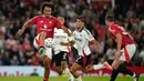 Bermain sebagai pengganti, Joshua Zirkzee menandai debut dengan mencetak gol kemenangan untuk Manchester United pada menit ke-87. (AP Photo/Dave Thompson)