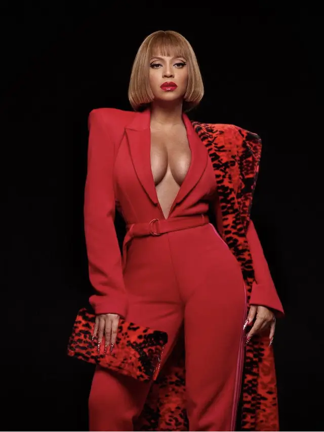 Gaya Beyonce Berambut Bob dengan Outfit Merah Membara/dok. (@weareivypark)