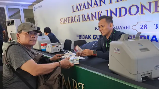 Lokasi penukaran uang tunai sambu Ramadan dan Lebaran 2024. (Foto: Merdeka.com/Siti AR)