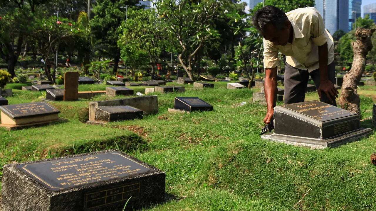 Pemprov DKI Jakarta Larang Ziarah Kubur saat Lebaran