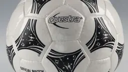 Questra, Bola Piala Dunia 1994