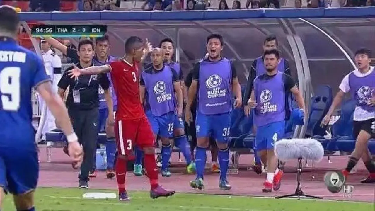 Dikartu Merah, Abduh Lestaluhu dapat Pujian dari Netizen