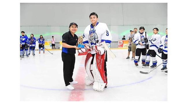 7 Potret Arka Asmara, Putra Anjasmara yang Jadi Atlet Hoki Es dan Jarang Tersorot