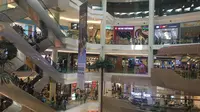 Suasana pusat perbalanjaan Mall Kota Kasablanka usai pencoblosan Pilpres 2019.